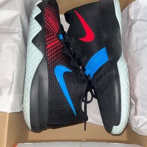 Boys Nike Kyrie